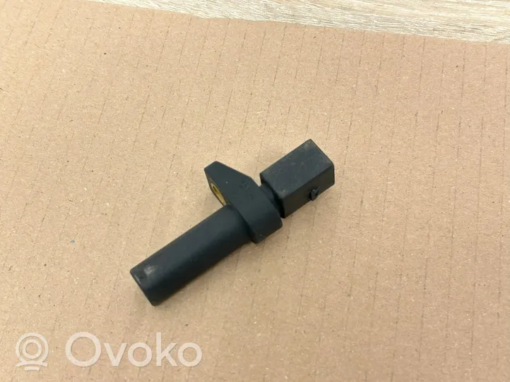 Mercedes-Benz C W204 Kloķvārpstas stāvokļa sensors A0031532828