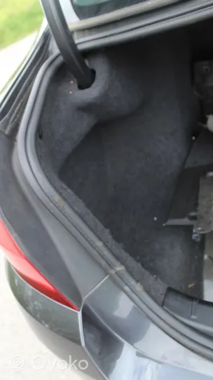 BMW M5 Joint en caoutchouc pour coffre de hayon arrière 