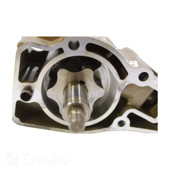 BMW 3 E90 E91 Oil pump 