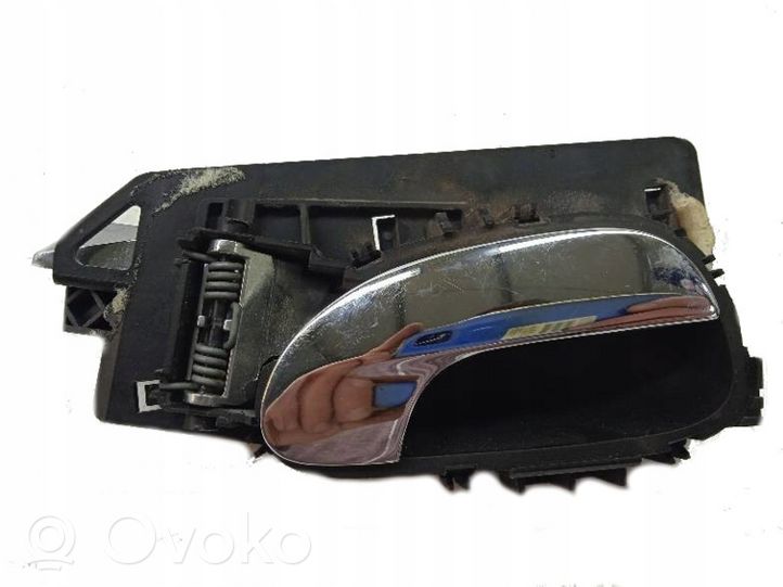 Peugeot 307 Priekinė atidarymo rankenėlė vidinė 9643604477