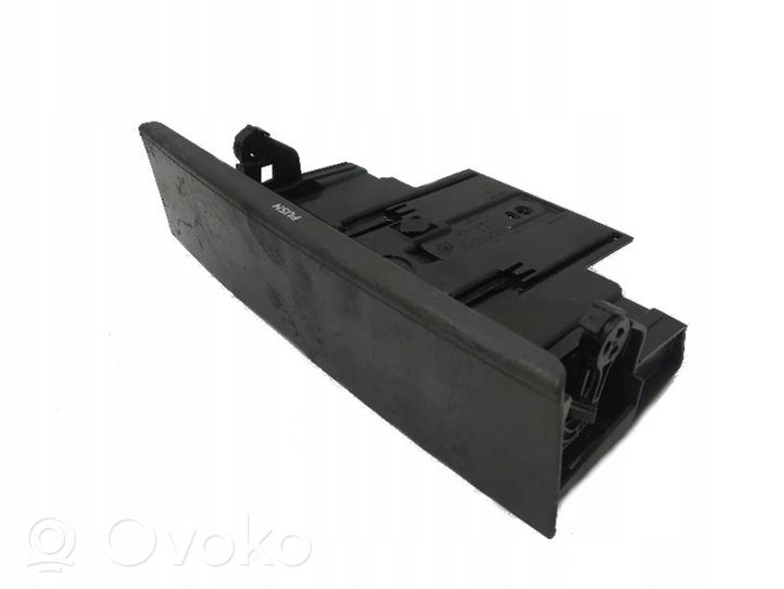 Renault Vel Satis Glove box 8200044865