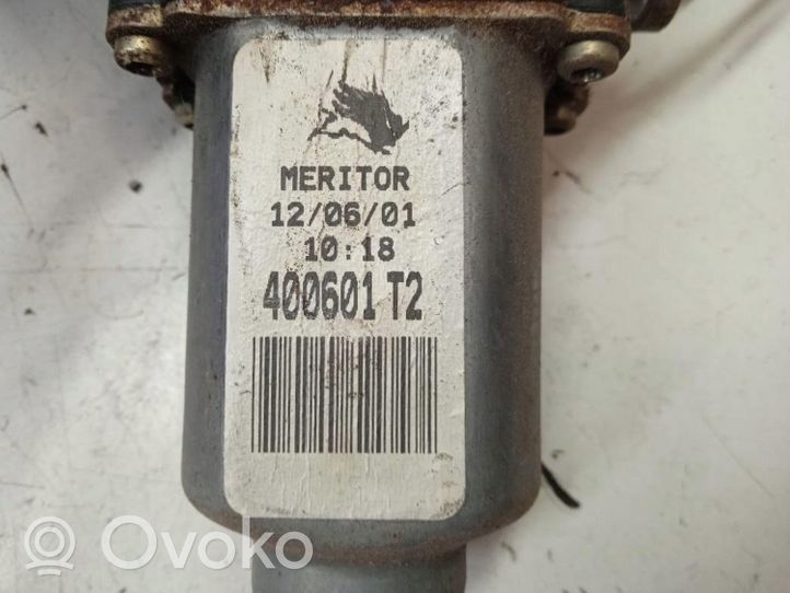 Nissan Almera N16 Etuikkunan nostomekanismi ilman moottoria 400601 T2 LEWY PRZÓD