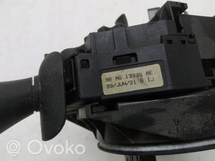 Ford Focus Leva/interruttore dell’indicatore di direzione e tergicristallo 98AG13335AE 98AG17A553CC