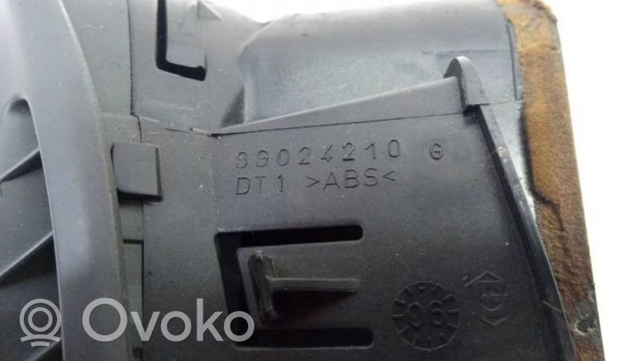 Citroen C5 Kojelaudan tuuletussuuttimen suojalista DESKI 99024210