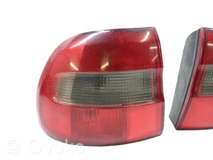 Volvo S40, V40 Lampy tylne / Komplet 