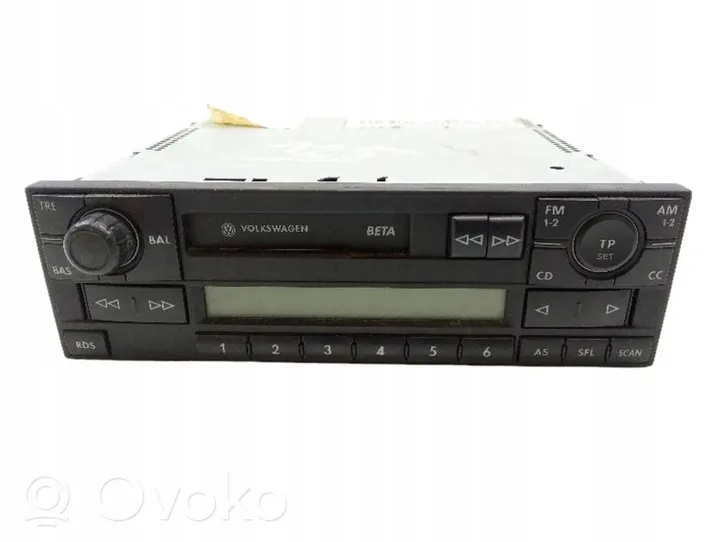 Volkswagen PASSAT B5 Radio/CD/DVD/GPS-pääyksikkö 1J0035152E