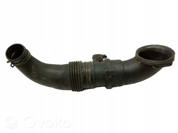 Volkswagen Touareg I Air intake duct part 