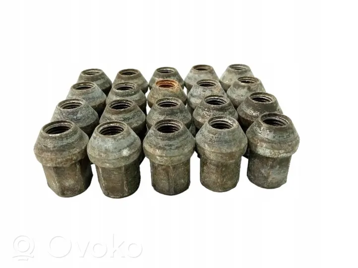 Hyundai ix35 Nuts/bolts M12