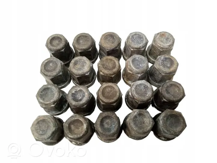 Hyundai ix35 Nuts/bolts M12