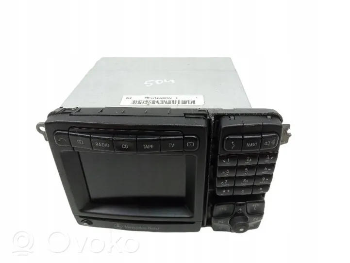 Mercedes-Benz S W220 Radio/CD/DVD/GPS head unit A2208270442