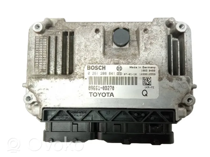 Toyota Yaris Moottorin ohjainlaite/moduuli 0261208841
