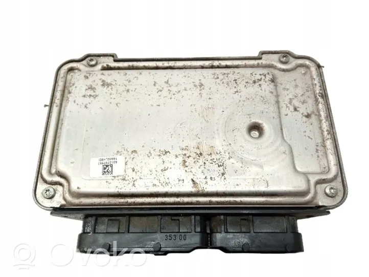 Toyota Yaris Moottorin ohjainlaite/moduuli 0261208841