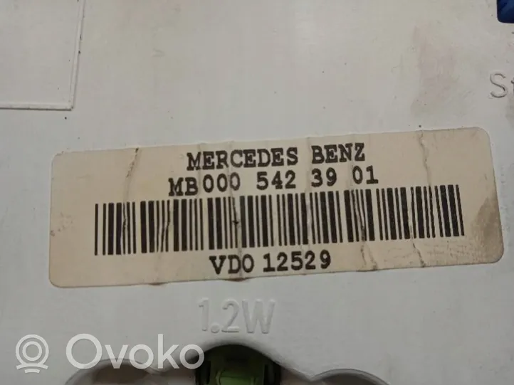 Mercedes-Benz Vito Viano W638 Spidometras (prietaisų skydelis) 0005423901