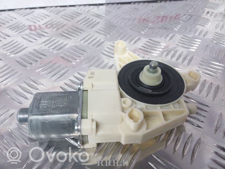 Mercedes-Benz C W204 Rear door window regulator motor A2048200542