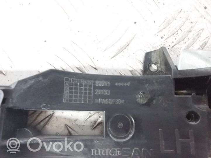 Nissan Qashqai Laikiklis/ kronšteinas išorinės priekinės atidarymo rankenos 80611