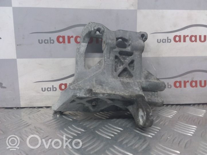 Subaru Legacy Кронштейн компрессора кондиционера воздуха 5370035300