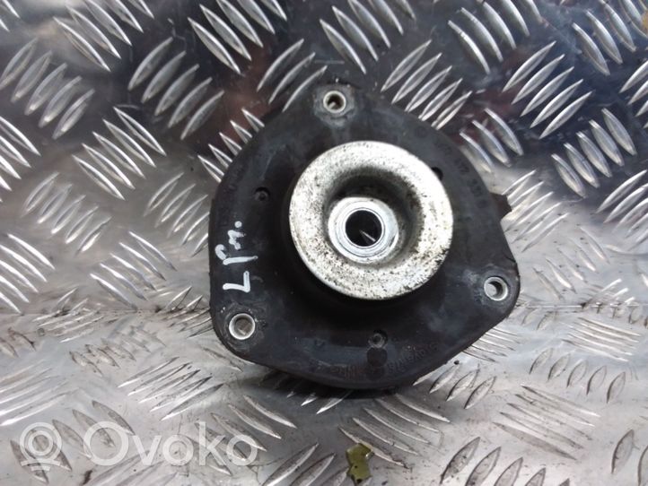 Volkswagen Golf V Supporto per montante superiore anteriore 1K0412331B