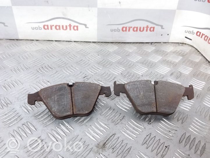 BMW 3 E90 E91 Brake pads (front) 