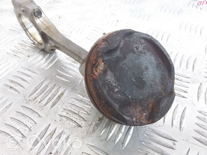 Toyota Verso Piston avec bielle 073835