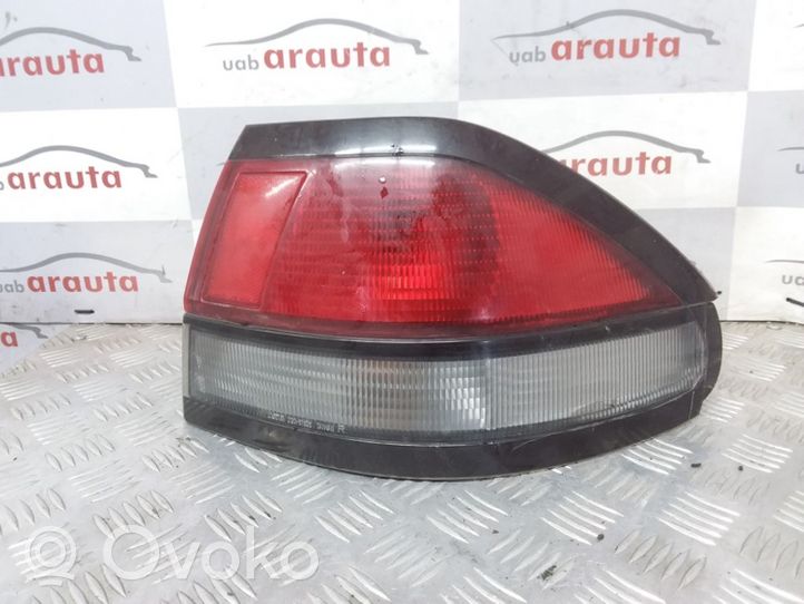 Mazda 626 Luci posteriori 22061825