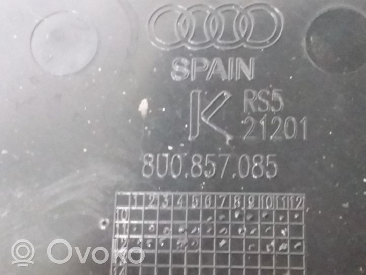 Audi Q3 8U Panelės apdailos skydas (šoninis) 8U0857085