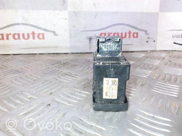 Audi Q3 8U Hand parking brake switch 8U0927225D