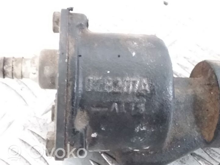 Audi A4 S4 B5 8D Alipainepumppu 028207A