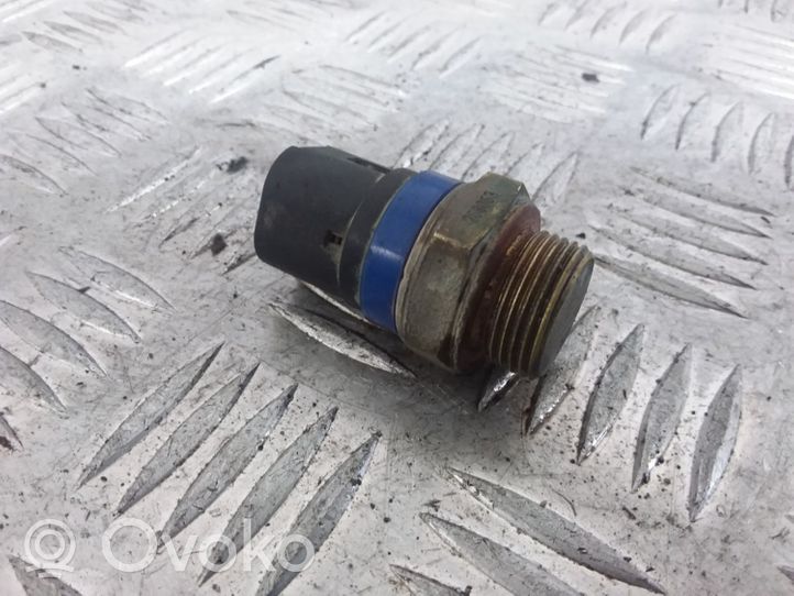 Renault Megane I Coolant temperature sensor 268063