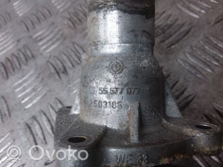 Opel Zafira B Boîtier de thermostat / thermostat 55577072