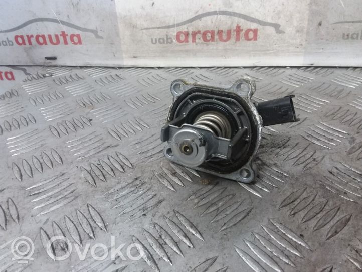 Opel Zafira B Boîtier de thermostat / thermostat 55577072