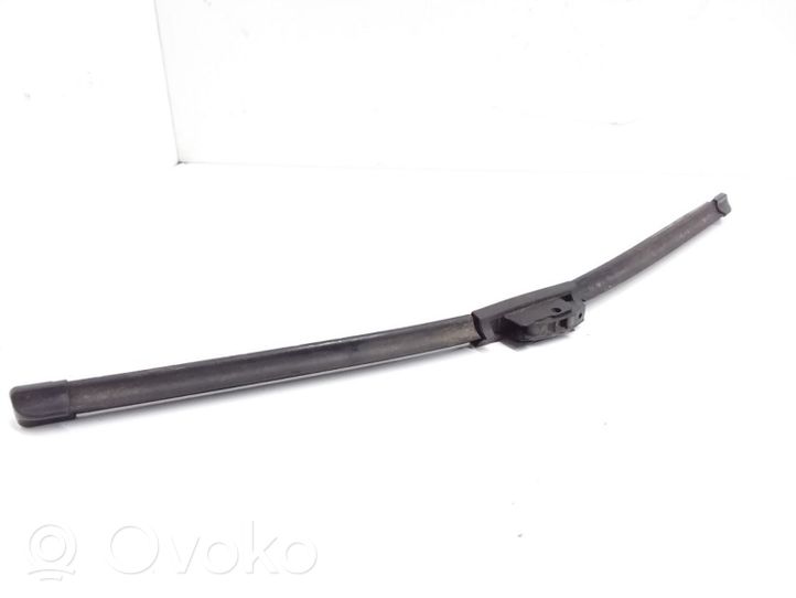 Volkswagen Golf III Windshield/front glass wiper blade 