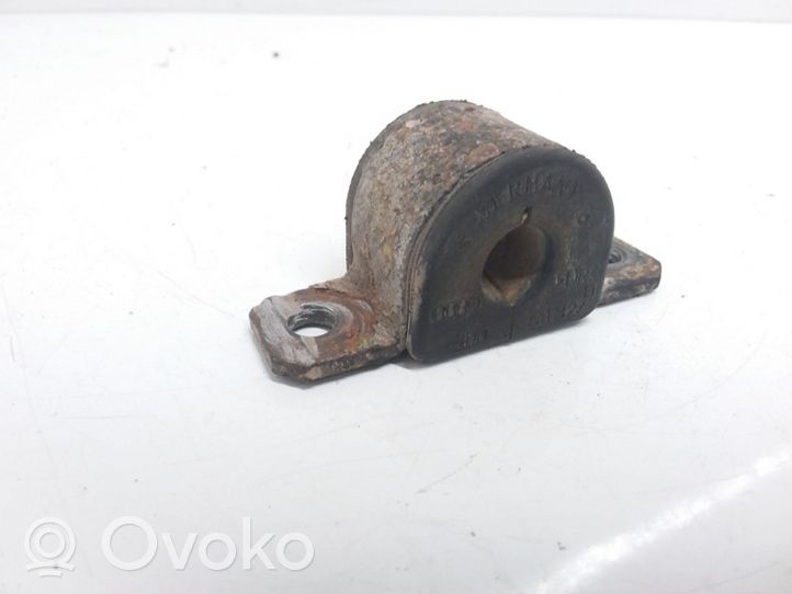 Volkswagen PASSAT B5 Mocowanie stabilizatora osi tylnej 8D0511327