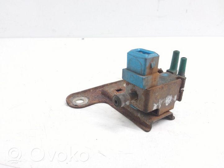 Opel Monterey Valve vacuum 