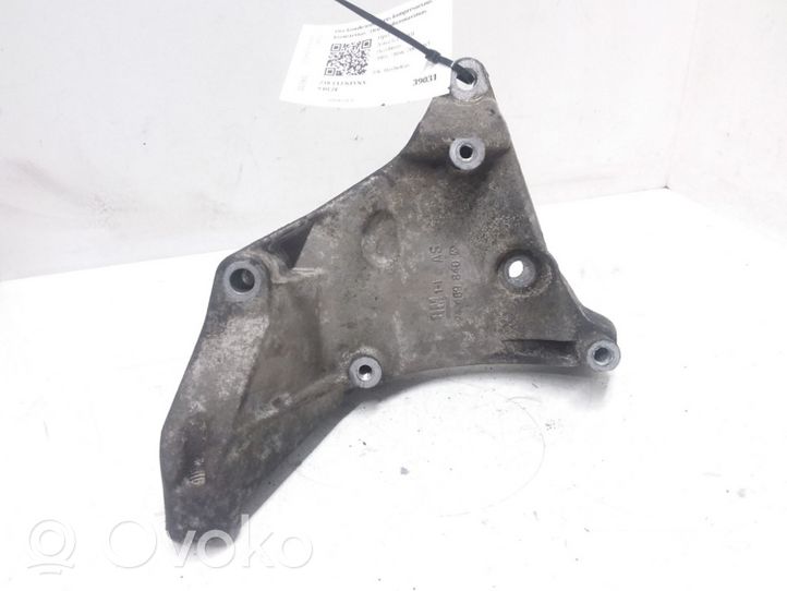 Opel Astra G Staffa di montaggio del compressore dell’A/C 24459840