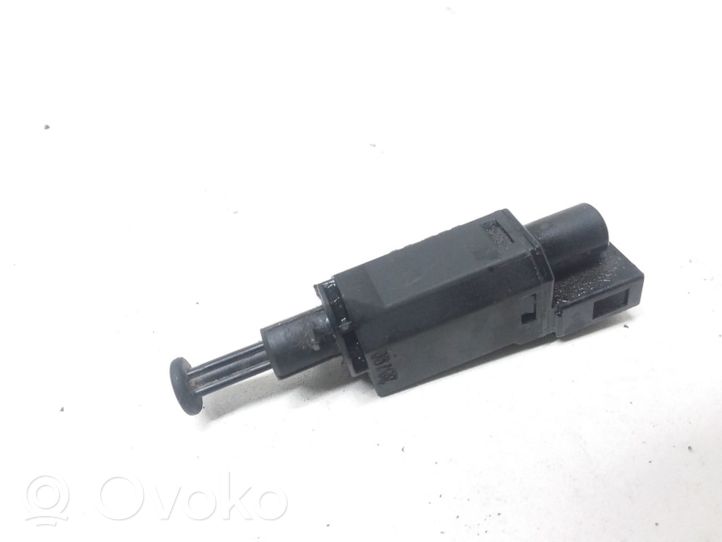 Volkswagen Golf III Clutch pedal sensor 1H0927189A