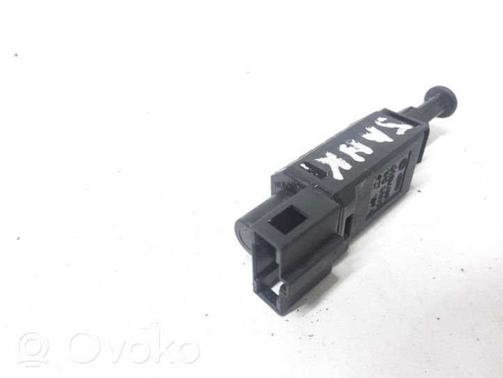 Volkswagen Golf III Clutch pedal sensor 1H0927189A