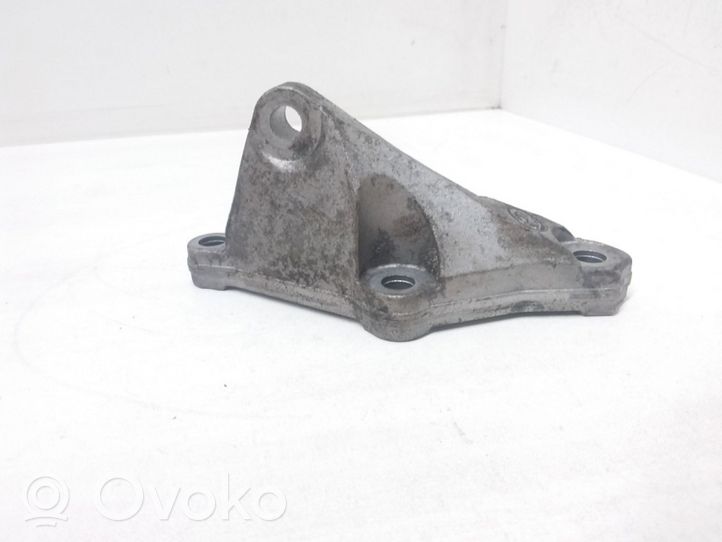 BMW 5 F10 F11 Support pompe injection à carburant 7810698