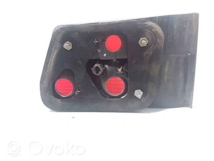 BMW 5 E39 Luci posteriori del portellone del bagagliaio 8361673