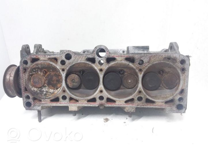 Volkswagen PASSAT B3 Engine head 037103373A