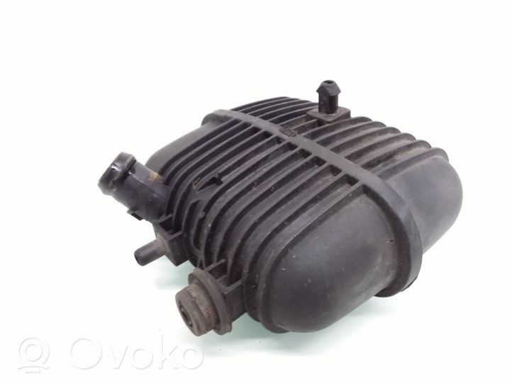 Audi A4 S4 B7 8E 8H Risuonatore di aspirazione 8E0129955