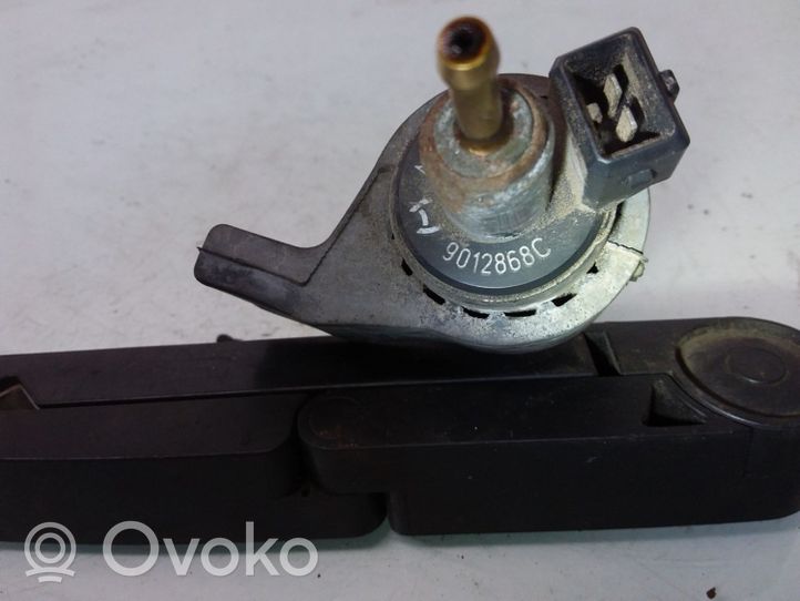 Volkswagen Transporter - Caravelle T5 Webasto auxiliary heater fuel pump 9012868C