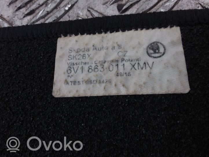 Skoda Fabia Mk3 (NJ) Tapis de sol arrière 6V1863011