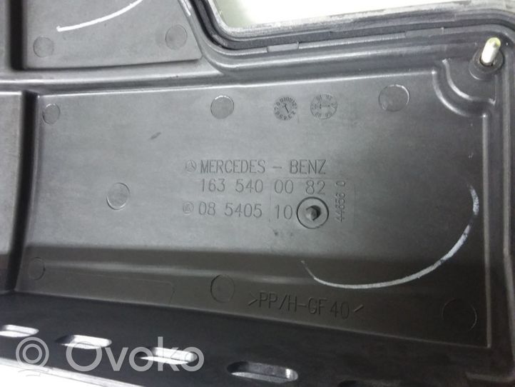 Mercedes-Benz ML W163 Pokrywa skrzynki bezpieczników 1635400082
