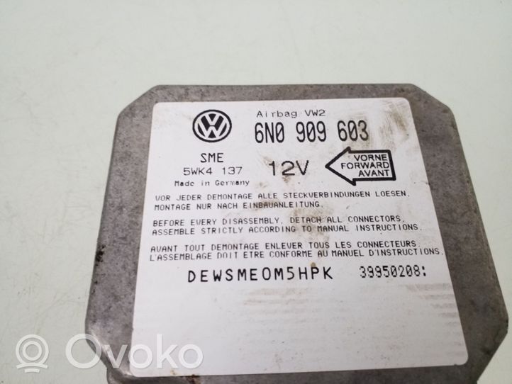 Volkswagen Sharan Oro pagalvių valdymo blokas 6N0909603