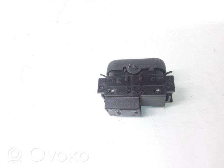 Mercedes-Benz E W210 Electric window control switch 2108208210