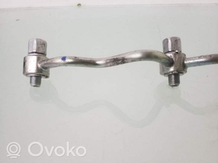 Toyota RAV 4 (XA40) Linea/tubo flessibile di ritorno del carburante 