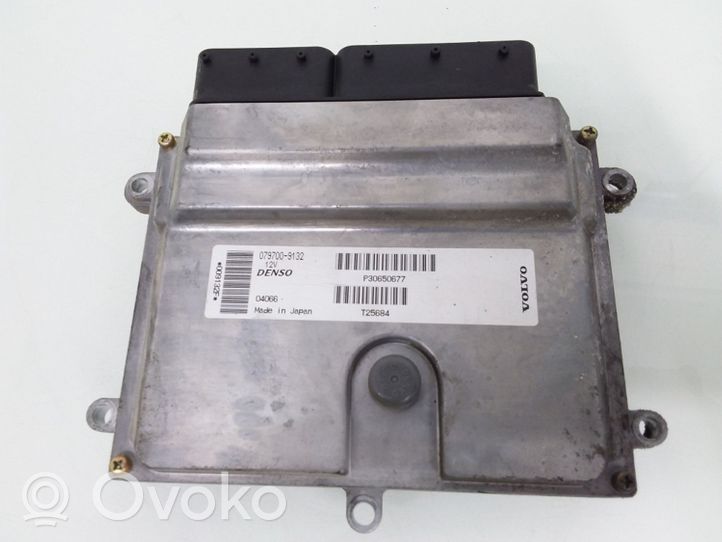 Volvo V50 Variklio valdymo blokas P30650677