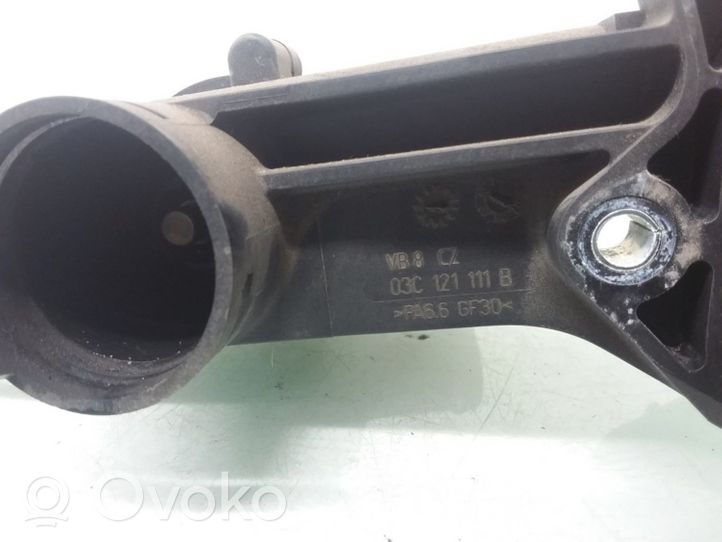 Skoda Fabia Mk2 (5J) Termostat / Obudowa termostatu 03C121111B