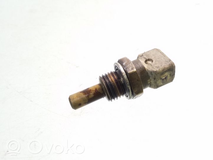 Audi A6 S6 C4 4A Sonde de température de liquide de refroidissement 035919369M