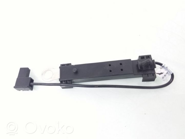 Volvo V50 Antenos stiprintuvas 8673495